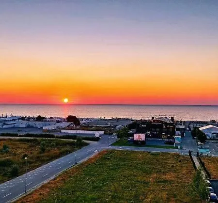 Carina Summerland Lägenhet